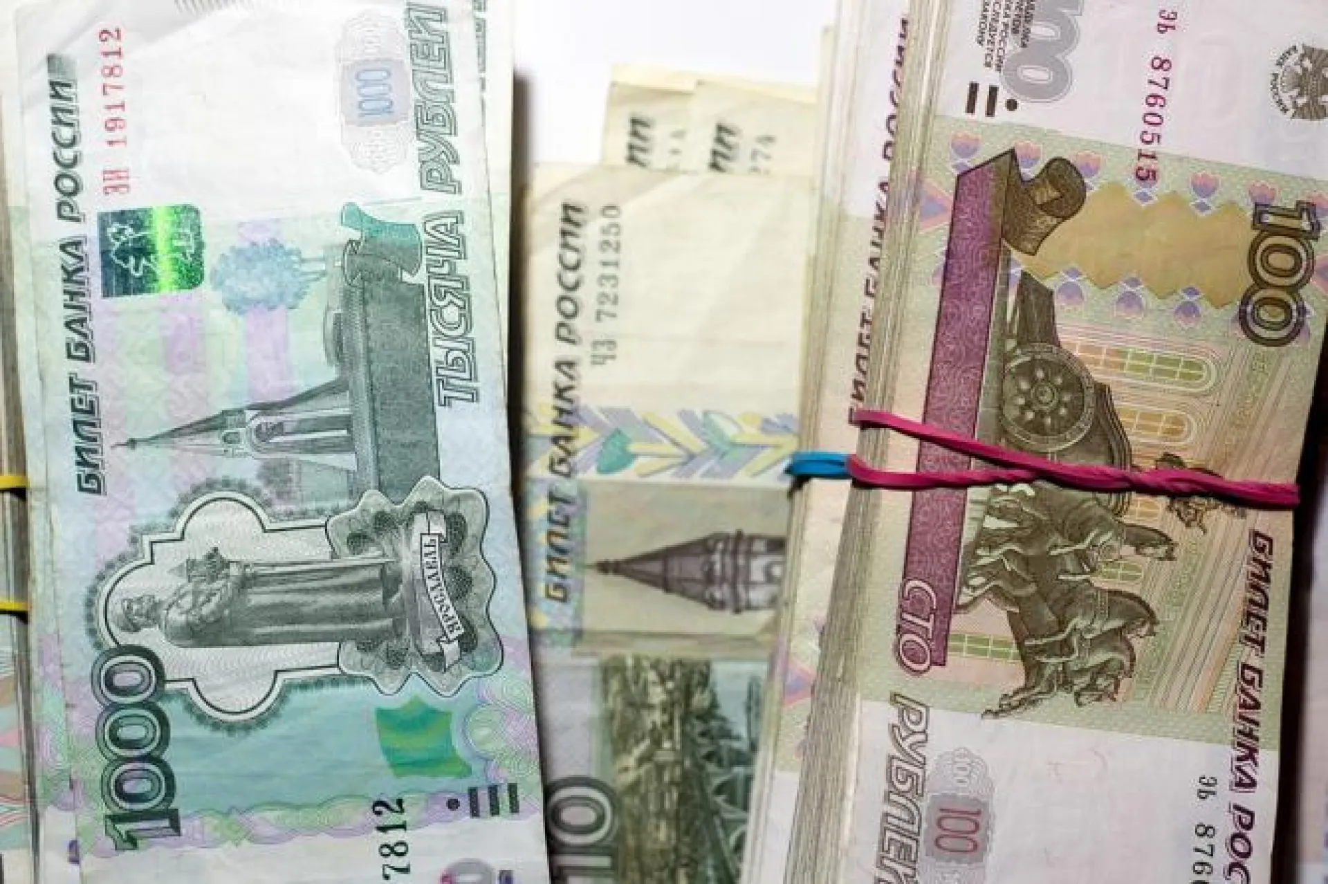 Более 100 семей Алтайского края подали заявления для назначения выплаты на первенца Более 100 семей Алтайского края подали заявления для назначения выплаты на первенца