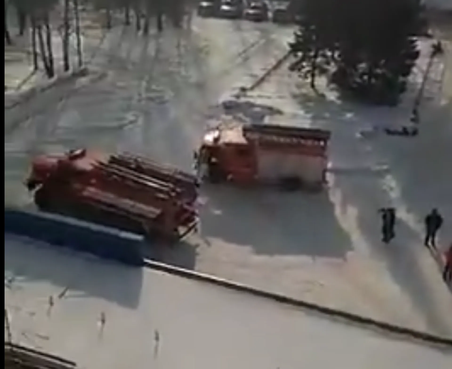 Пожар произошёл на 5 этаже завода «Кристалл» в Барнауле Пожар произошёл на 5 этаже завода «Кристалл» в Барнауле