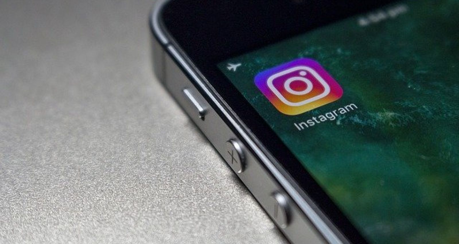 Instagram позволил своим пользователям ограничить потенциально неприемлемый контент в ленте