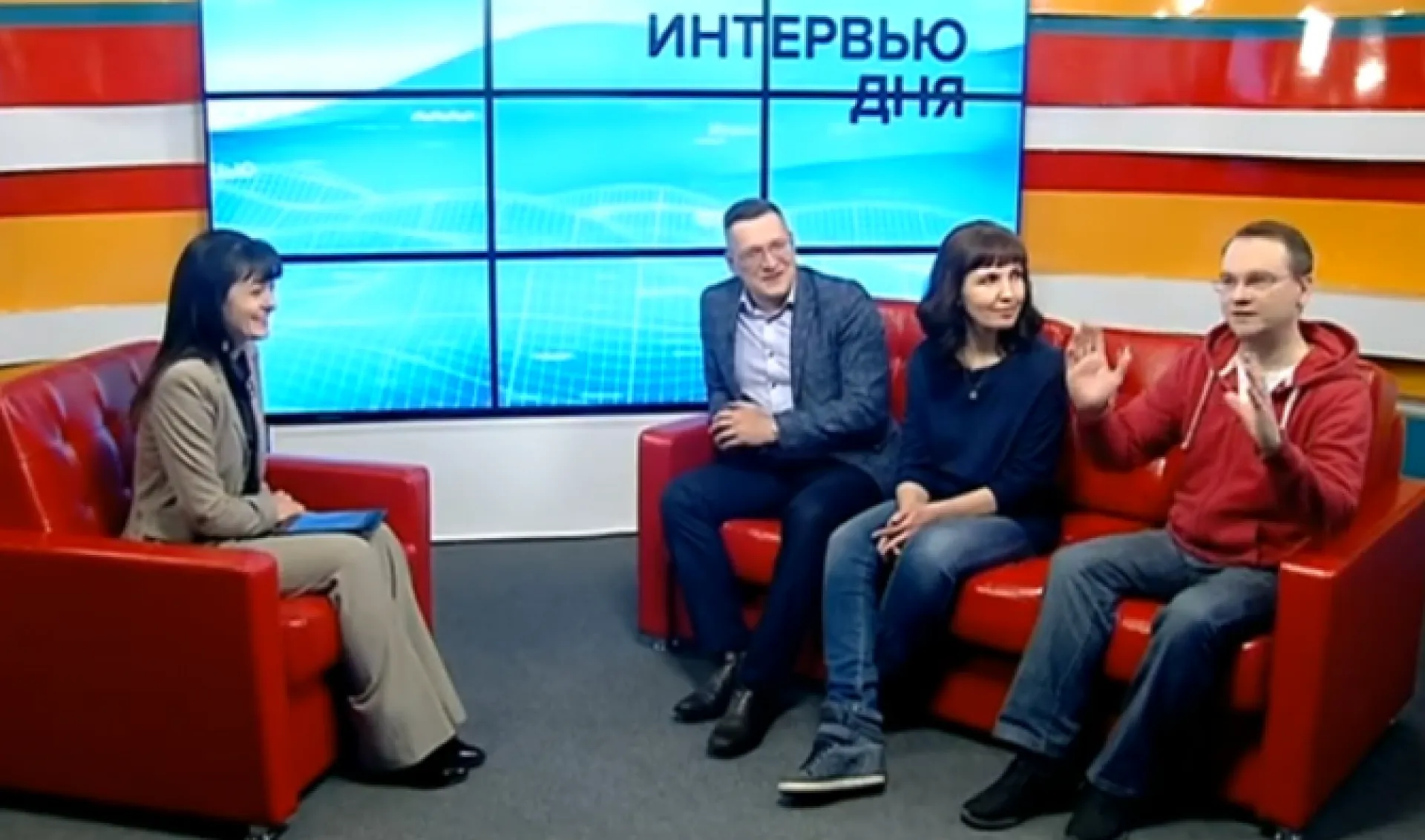 Второй сезон арт-проекта «Любимые стихи» стартовал в Барнауле Второй сезон арт-проекта «Любимые стихи» стартовал в Барнауле