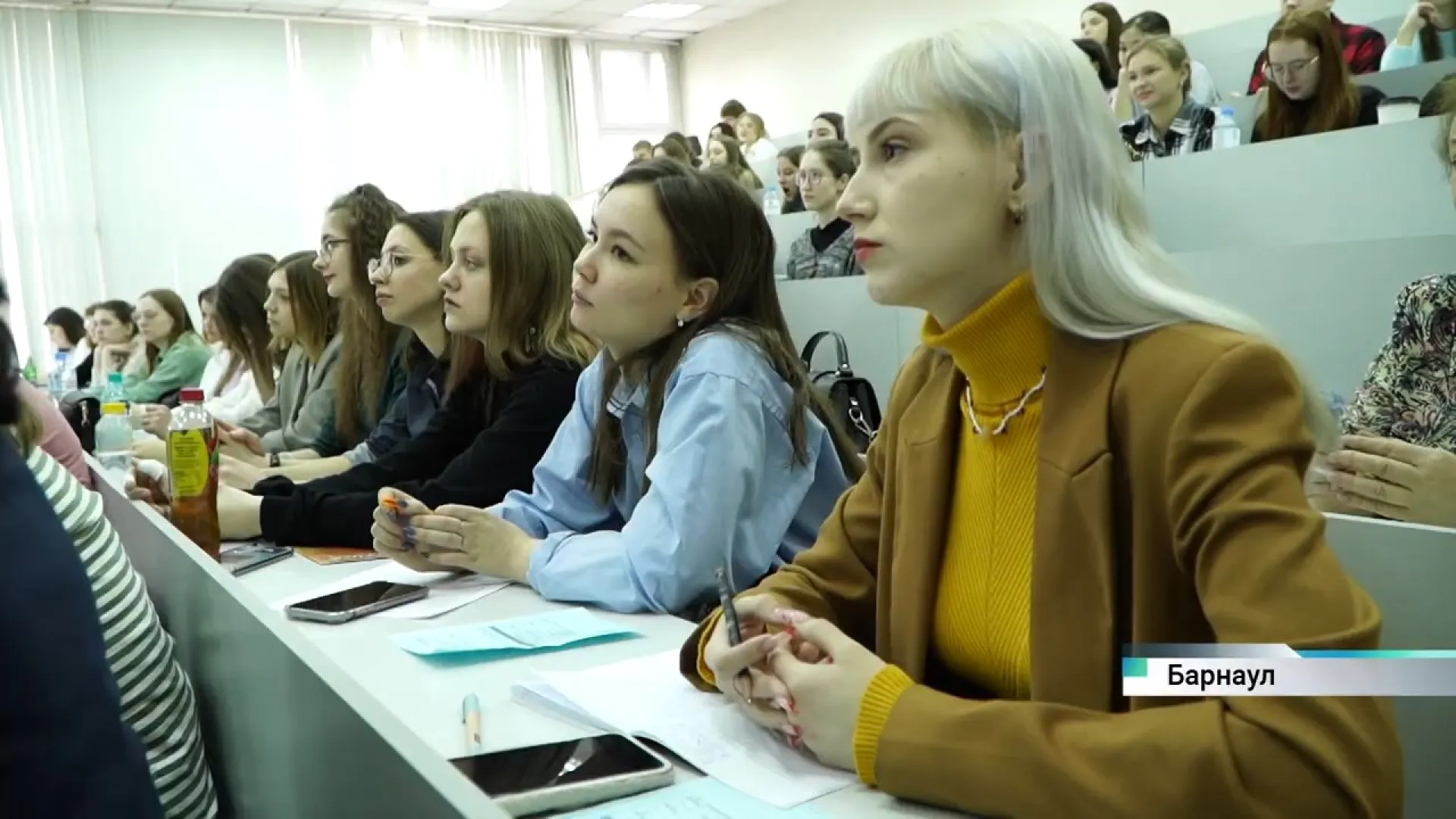 Новые тренды в медиасфере: алтайские журналисты учатся создавать интерактивные проекты и работать с ИИ Новые тренды в медиасфере: алтайские журналисты учатся создавать интерактивные проекты и работать с ИИ