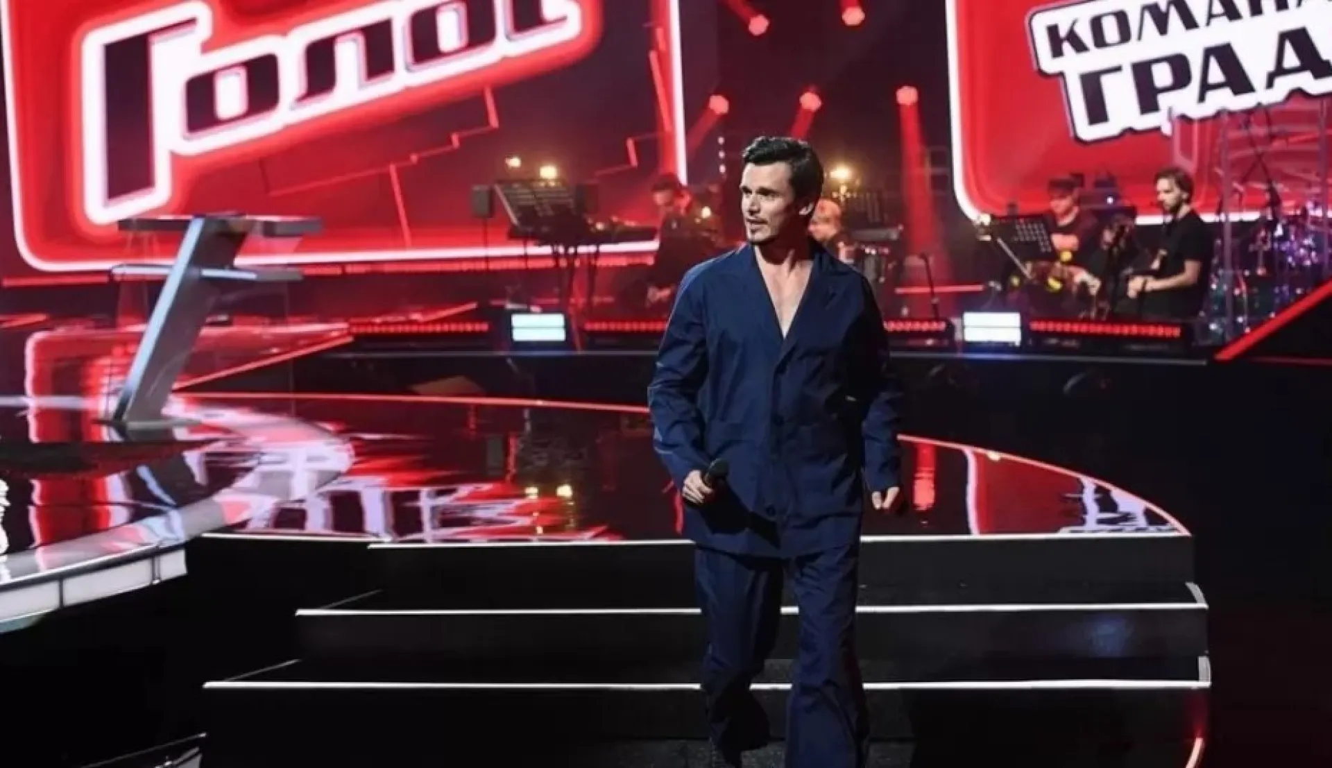 Уроженец Рубцовска прошёл в третий тур шоу «Голос» на Первом канале Уроженец Рубцовска прошёл в третий тур шоу «Голос» на Первом канале