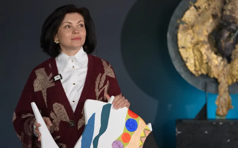 Бросила историю ради дизайна: как создать бизнес на пуфах-барашках? История алтайского дизайнера Марины Кульгачевой